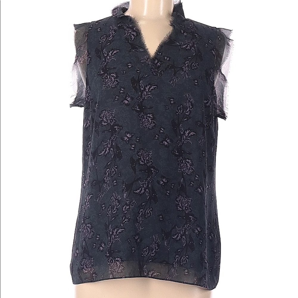 Beautiful CAbi Evermore top